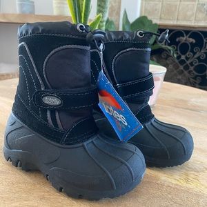 Totes toddler snow boots